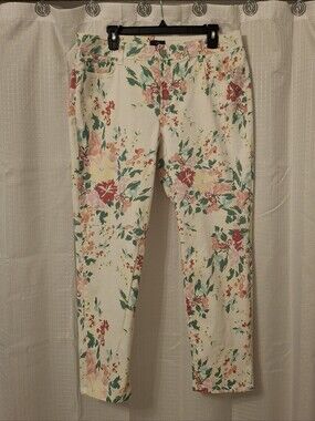 NYDJ Floral Cropped Pants in Cream With Pink, Green & Yellow
